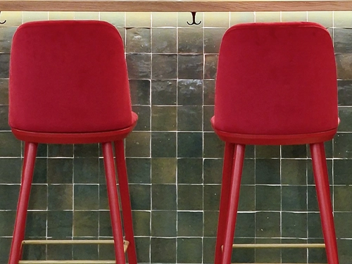 Pared barra bar de azulejos de Zellige color verde